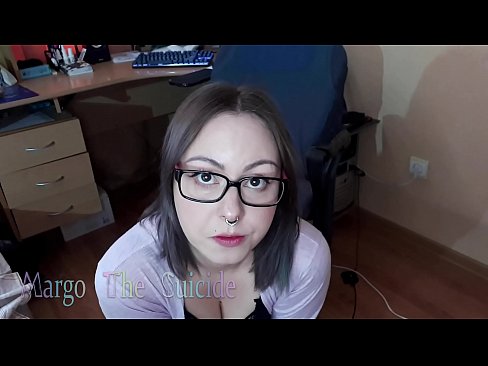 ❤️ Une fille sexy avec des lunettes suce profondément un gode devant la caméra ️ Porno de qualité at fr.xxxshake.ru ❤